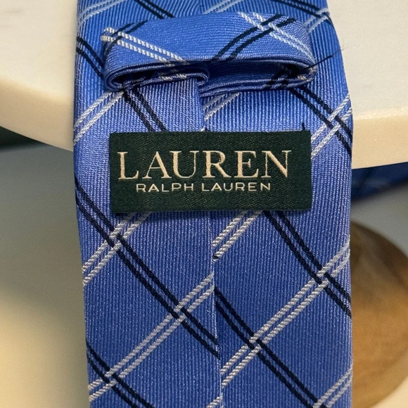 Lauren Ralph Lauren 100% silk Blue Checkered Men's Tie - Picture 4 of 5